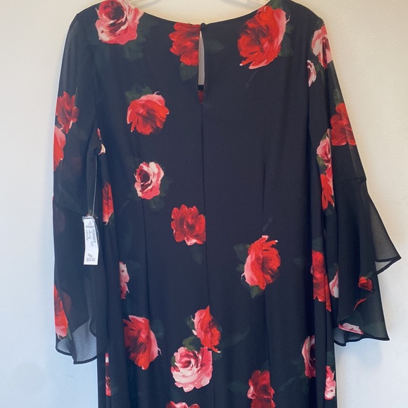 Floral Butterfly Sleeves cocktail Dress - Picture 5 of 6